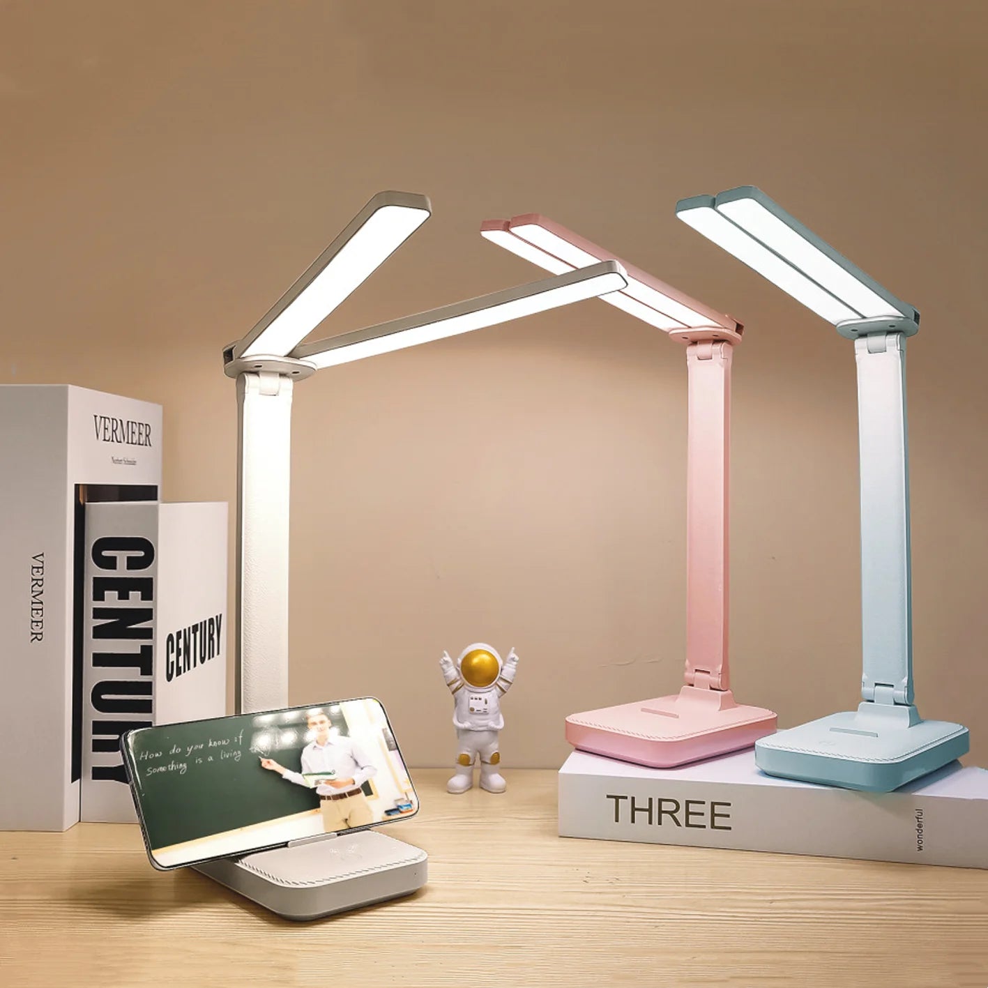 DAKA | LED Desk Lamp USB Rechargeable Table Lamp 3 Levels Dimmable